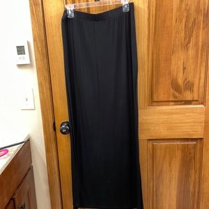Black elastic waist maxi skirt